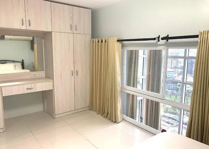 Apartment 2 Bedroom Unit With And Mountain View *